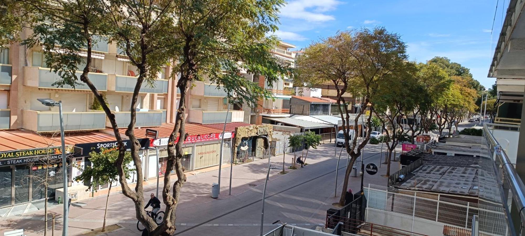 Chez Chantal 3 Chambres Au Centre Touristique De Salou Avec Garage Ngoại thất bức ảnh