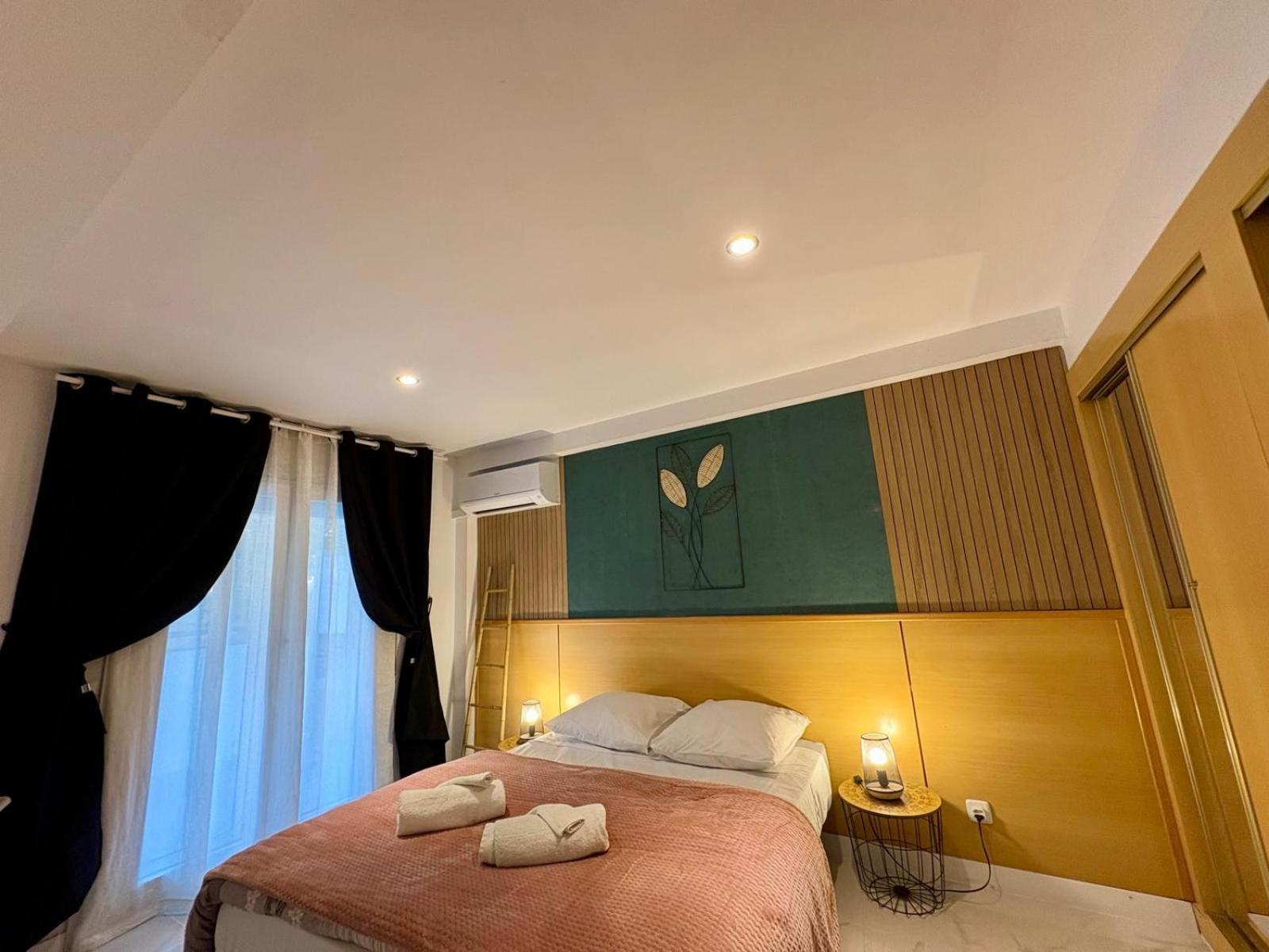 Chez Chantal 3 Chambres Au Centre Touristique De Salou Avec Garage Ngoại thất bức ảnh
